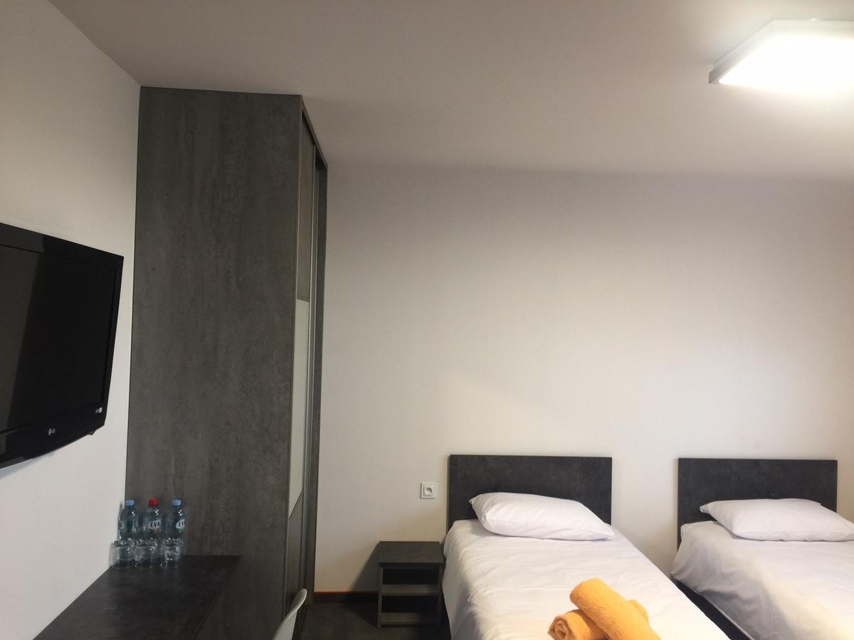 Mis & Aparthotel 3*