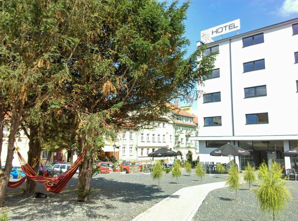 Mis & Aparthotel